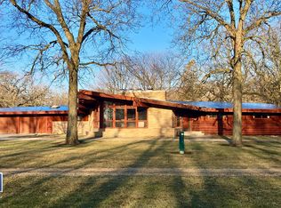 15137 Whipple Rd, Sycamore, IL 60178