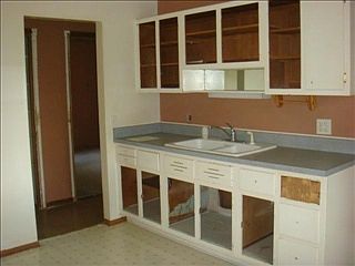 5th image of 2433 Southdale Dr