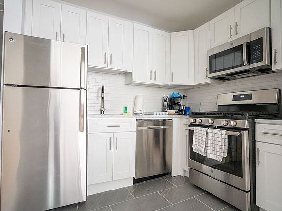 3rd image of 1464 1st Ave APT 2F