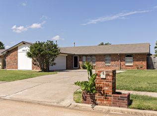 2317 NW Nottingham Rd, Lawton, OK 73505