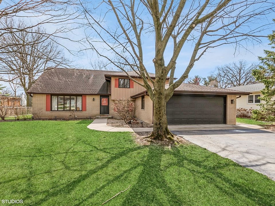 1st image of 140 Markev Ln