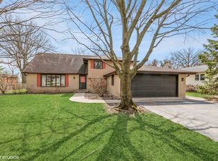 140 Markev Ln, New Lenox, IL 60451