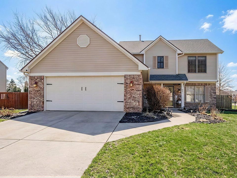 1st image of 301 N Brookfield Dr