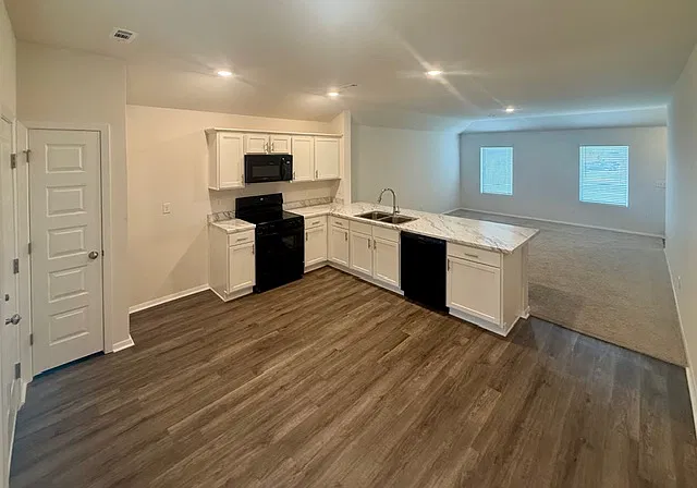 3601 N J R Martin Dr - 1 — Photo 4