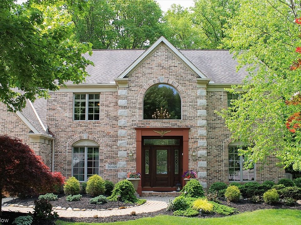 1st image of 30421 Oakwood Cir