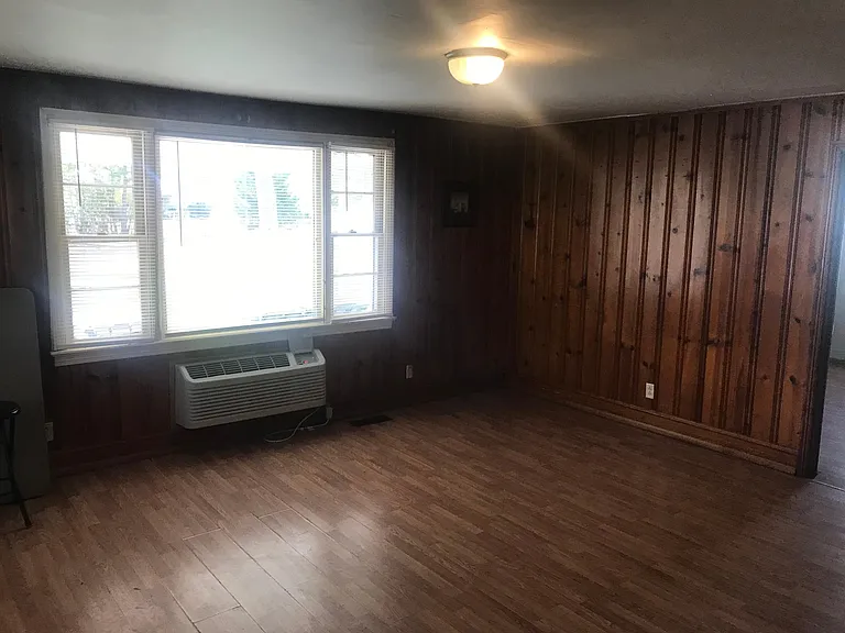 1508 Mimosa St — Photo 11