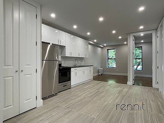 4th image of 11 Marconi Pl #2A