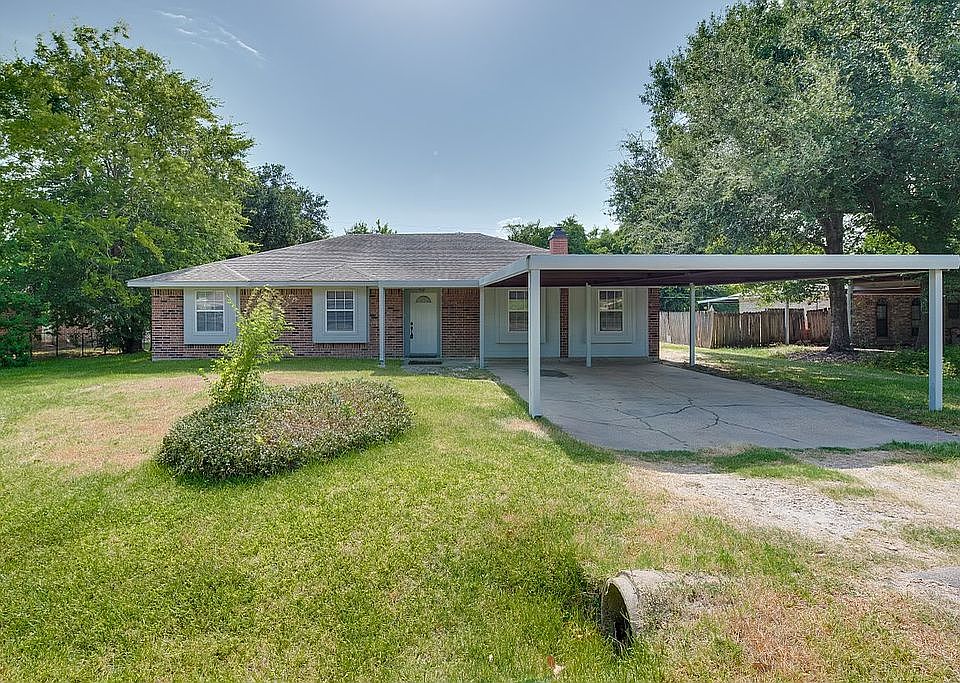 1st image of 602 Julie Ln