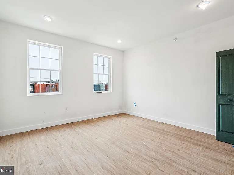 4243 Mantua Ave #2 — Photo 10