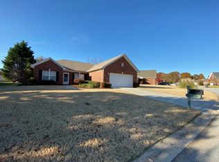 807 Palomino Ct, Simpsonville, SC 29681