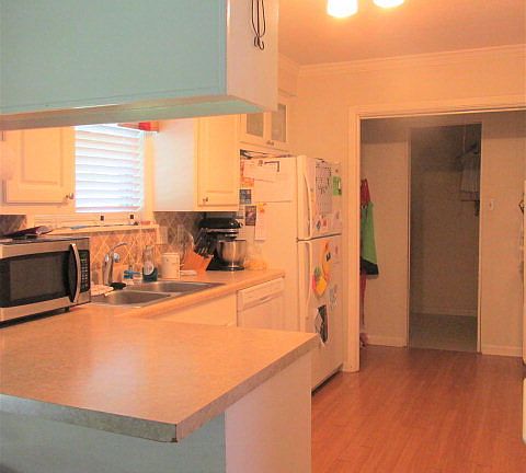 4th image of 304 Margaret Ave