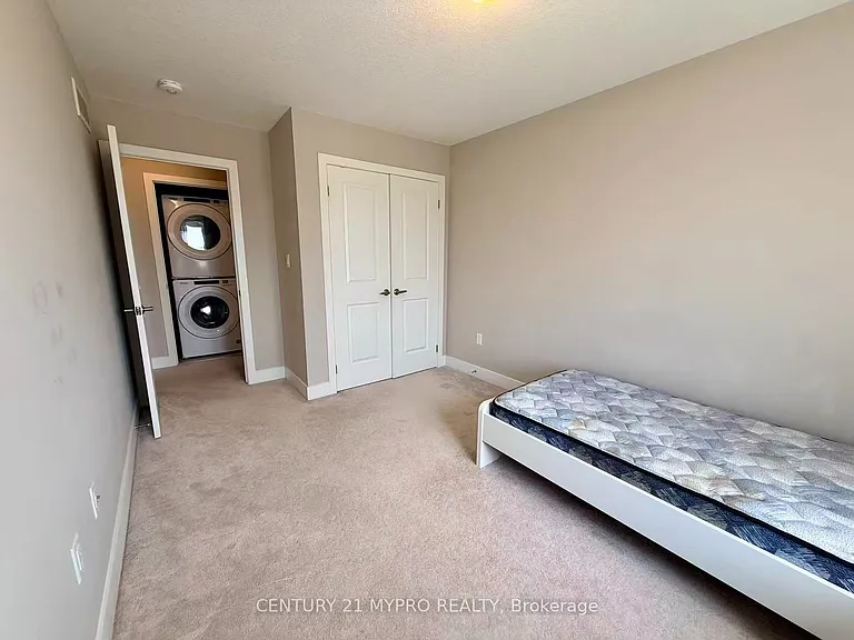 1375 Whetherfield St #22 — Photo 11