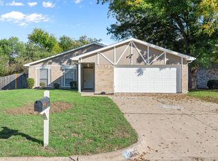 2011 Lavon Creek Ln, Arlington, TX