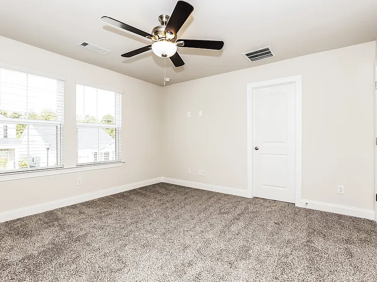 7404 Blue Gable Rd — Photo 11