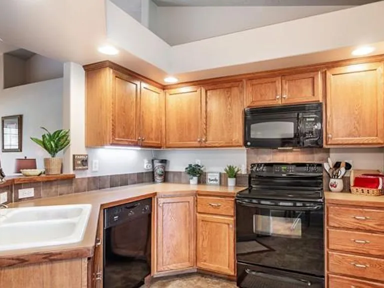 4249 E Lochsa River Dr — Photo 3