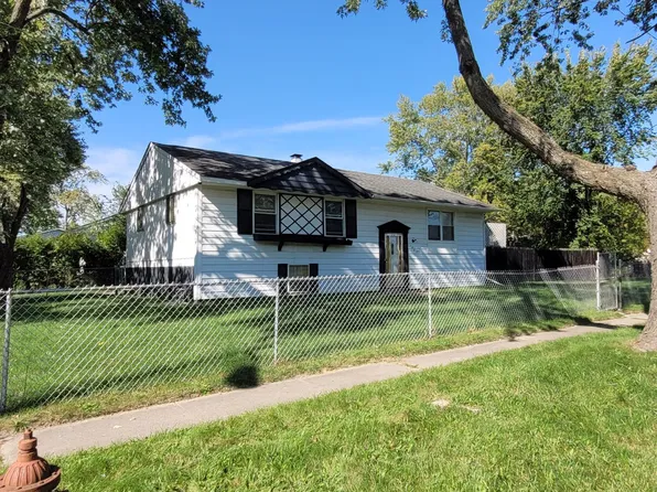 1867 225th St, Sauk Village, IL 60411