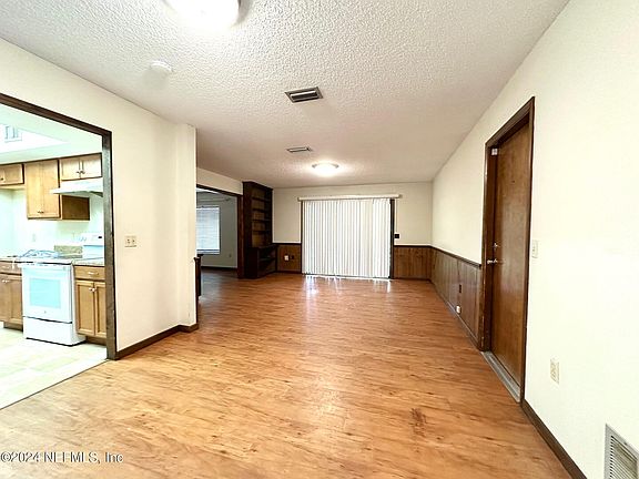 4th image of 2220 E FLORENCE Avenue