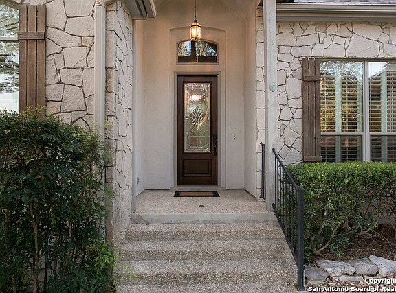 4th image of 18426 Emerald Forest Dr