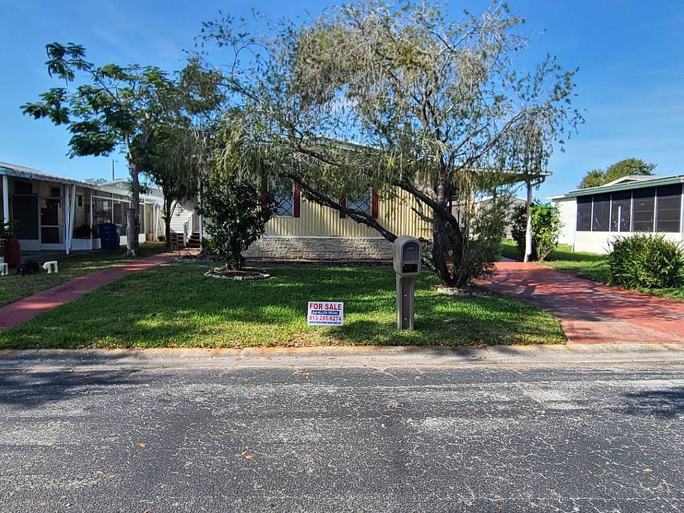 1st image of 9032 Grosse Pointe Cir