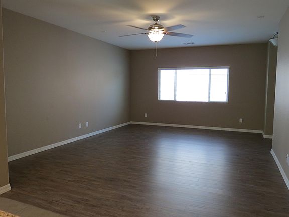 4th image of 1401 W Apricot Ave