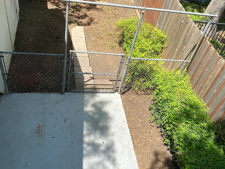 3825 Hubby Ave — Photo 39