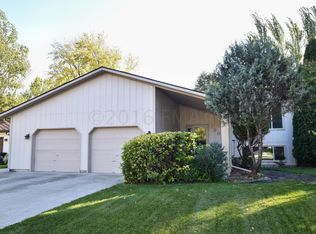 1902 19th St S, Fargo, ND 58103