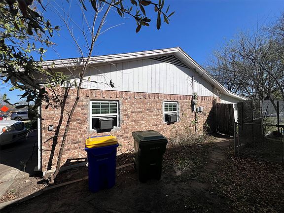 2nd image of 6036 Harrison Way