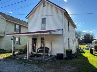 425 Somers St, Pricedale, PA