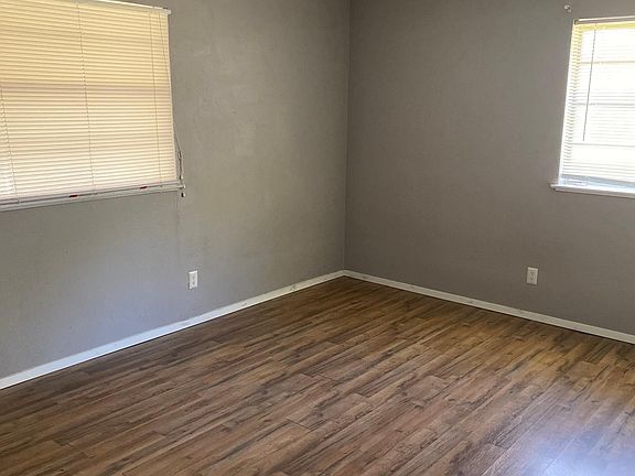 5th image of 4636 Ivanhoe Dr