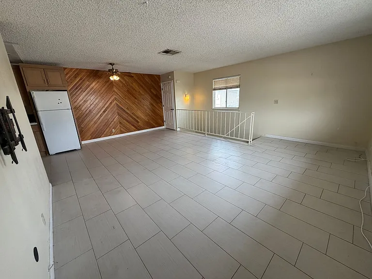 4734 Roberta St #4 — Photo 5