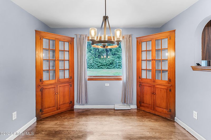 4th image of 53 Glenridge Road