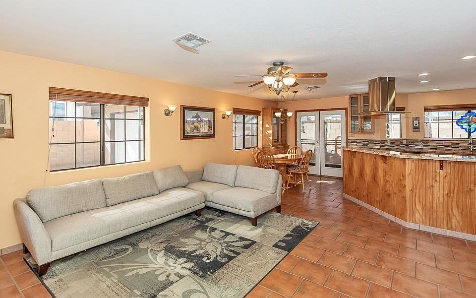 1st image of 10330 S Summer Ave