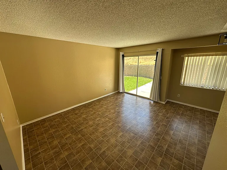 2726 Coria Pl — Photo 9
