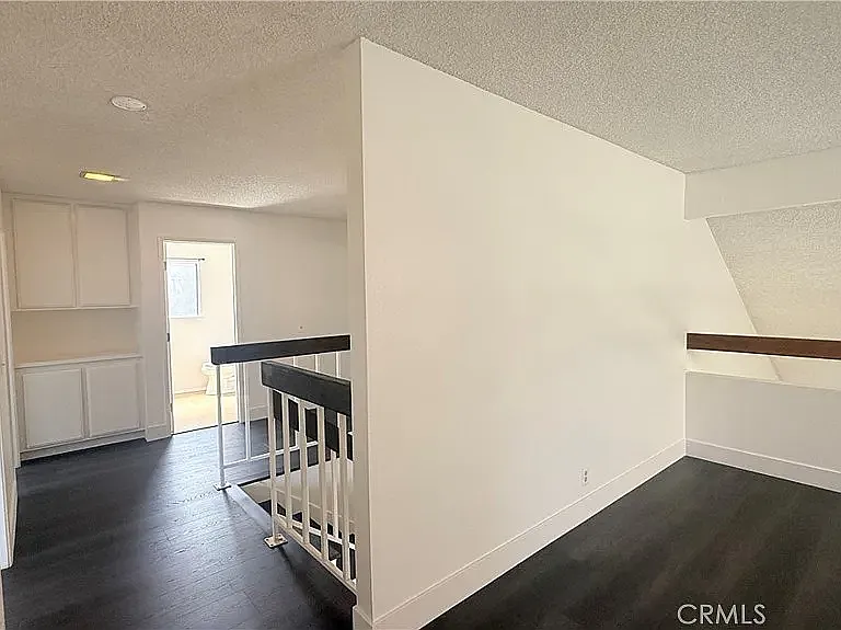 46 Christamon W — Photo 50
