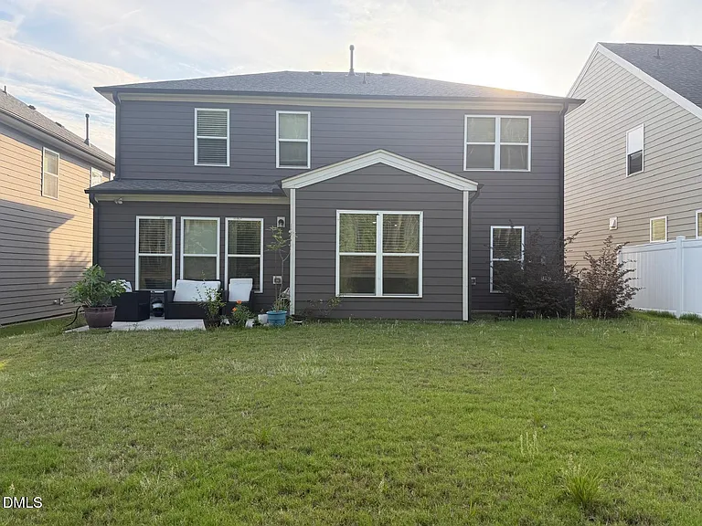 643 Spire Bnd — Photo 21