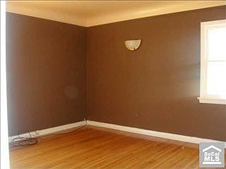 5th image of 7108 Arbutus Ave