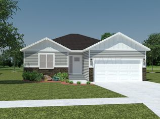 8064 Goldfinch Dr, Horace, ND 58047