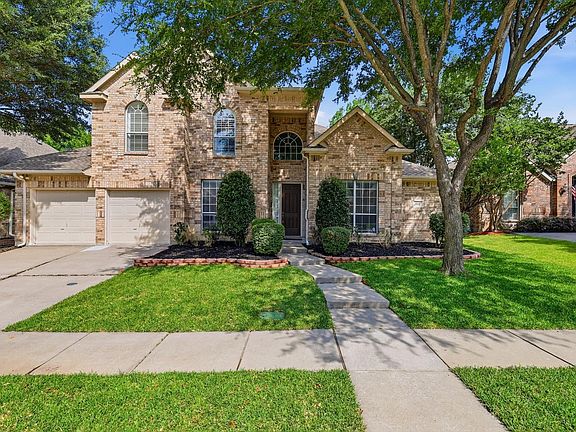 2nd image of 801 Coralberry Dr