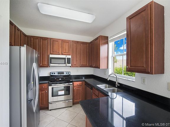 5th image of 3176 NE 11th St #3176