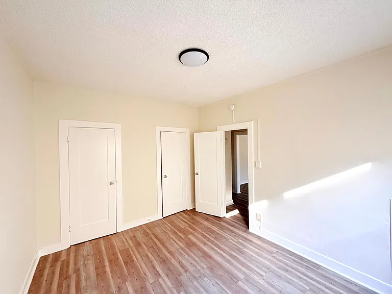 1614 N. Kenmore Avenue — Photo 31