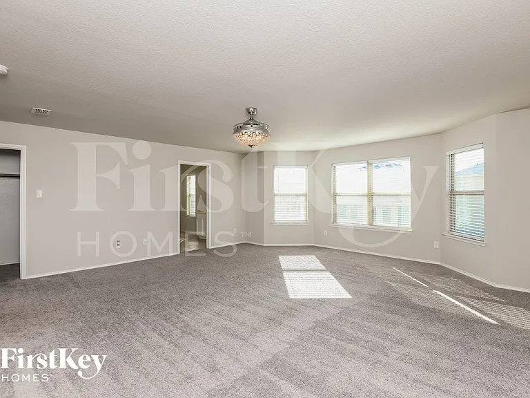 7709 Boat Wind Rd — Photo 6