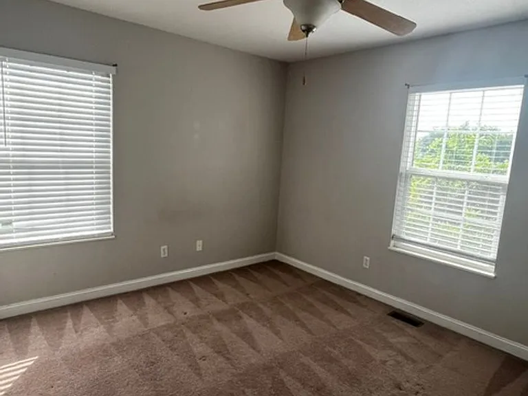 1916 Palma Way — Photo 14