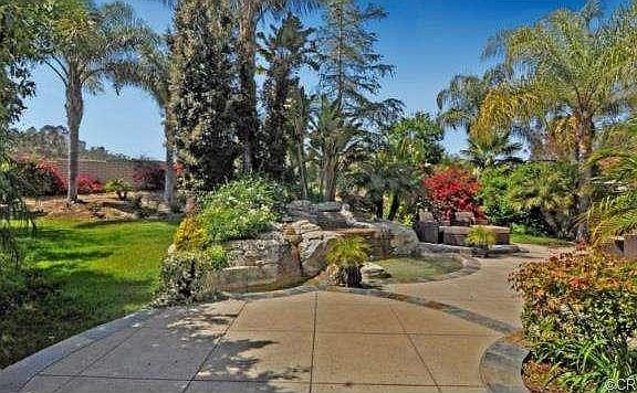 4th image of 10885 Osterman Ave