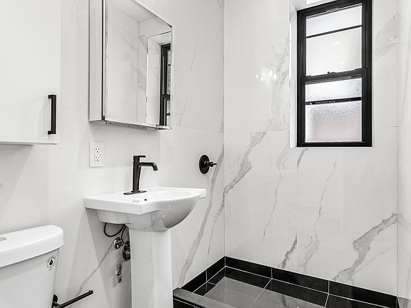 5th image of 280 E 10th St APT 2B