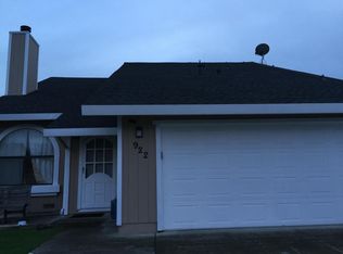 922 Bond Pl, Windsor, CA 95492