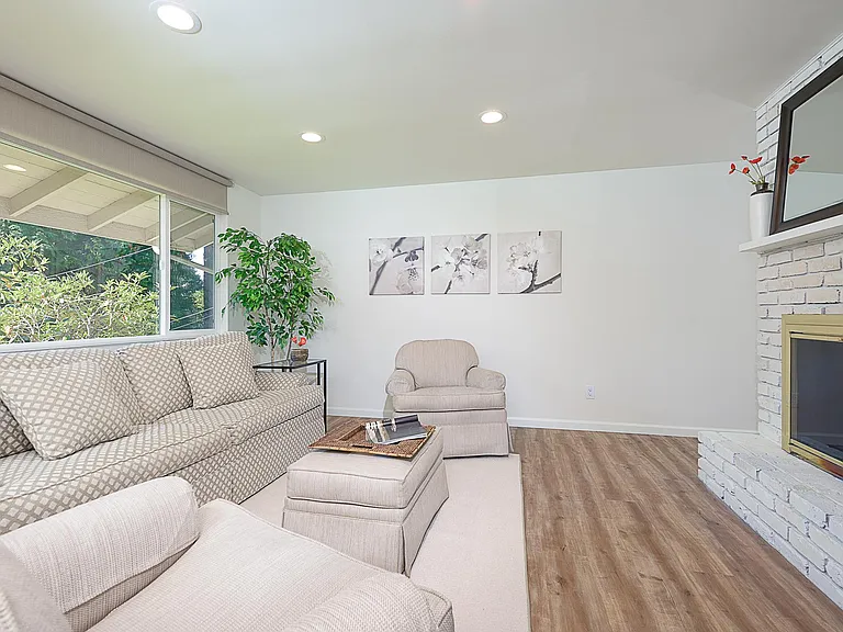 11428 NE 97th St — Photo 5