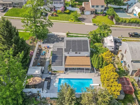 36 Carston Street, Selden, NY 11784