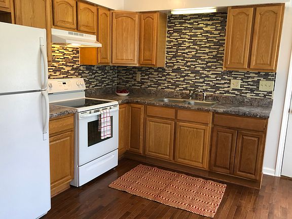 2nd image of 4945 Craven Dr