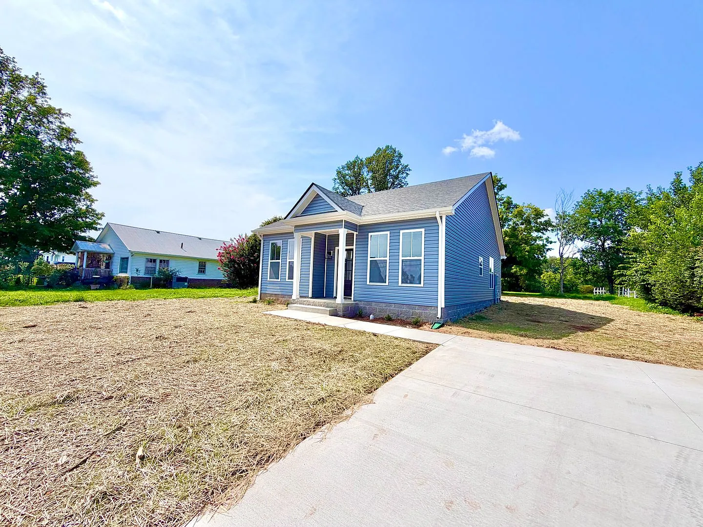 489 S Main St — Photo 3