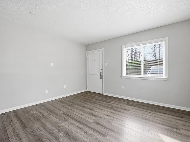 City Studio Apartments — Photo 7